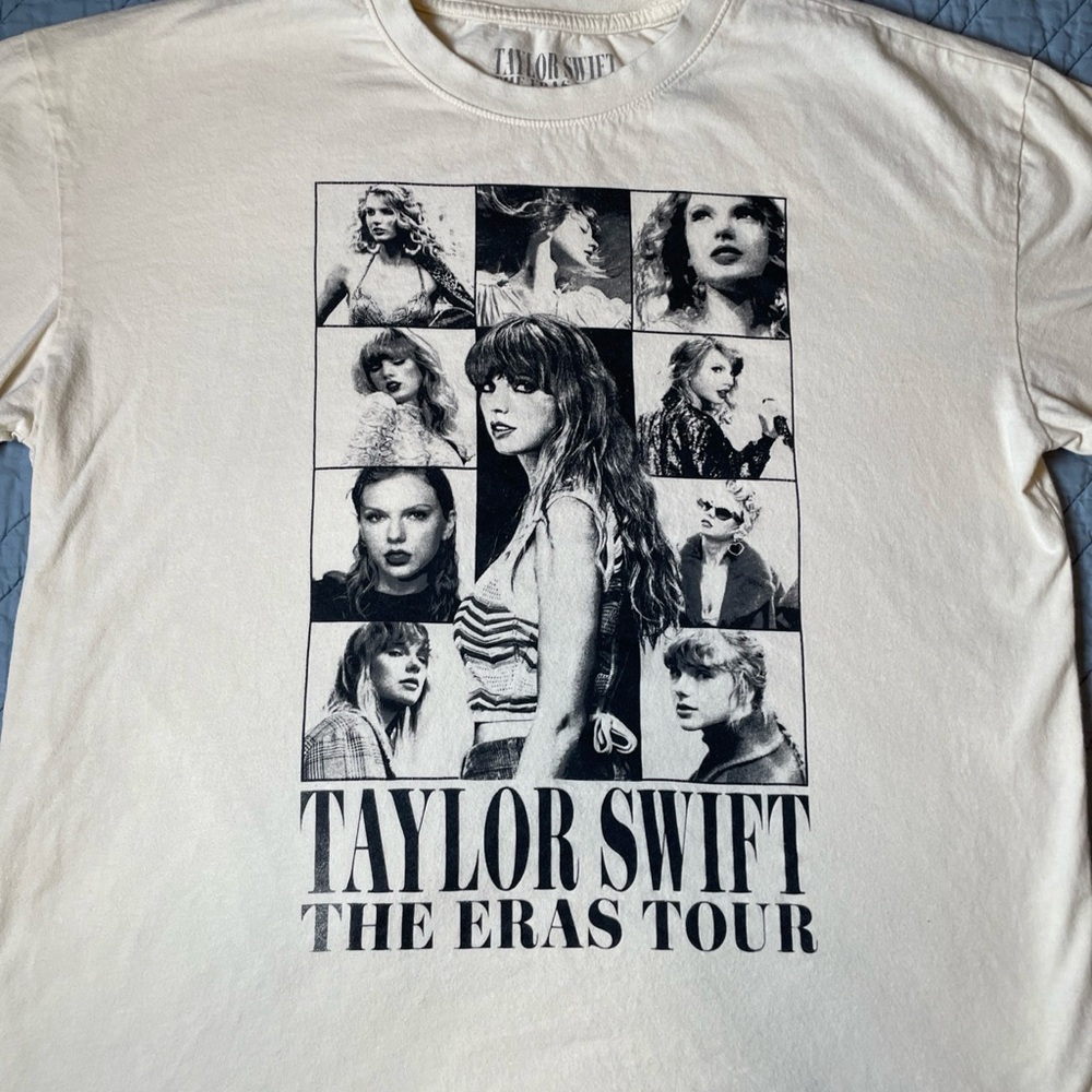 Taylor Swift The Eras Tour Graphic Tee - Black and White - Picture 1 of 8